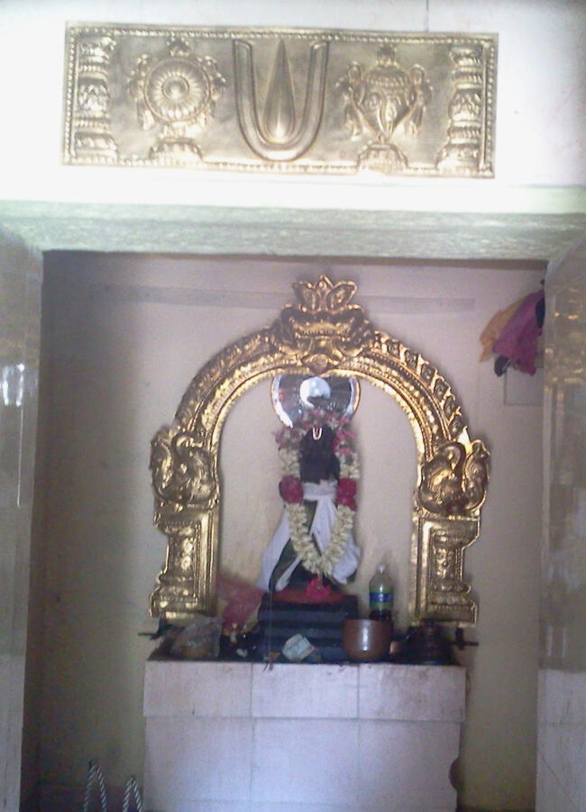Sarukai Temple Photo 6 - Shrine Detail